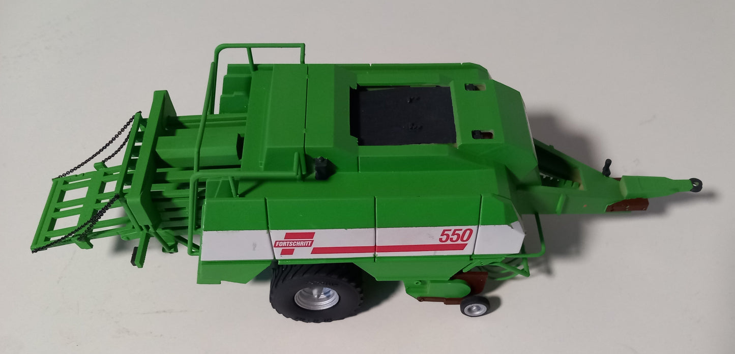 Fortschritt Großballenpresse GBP 550