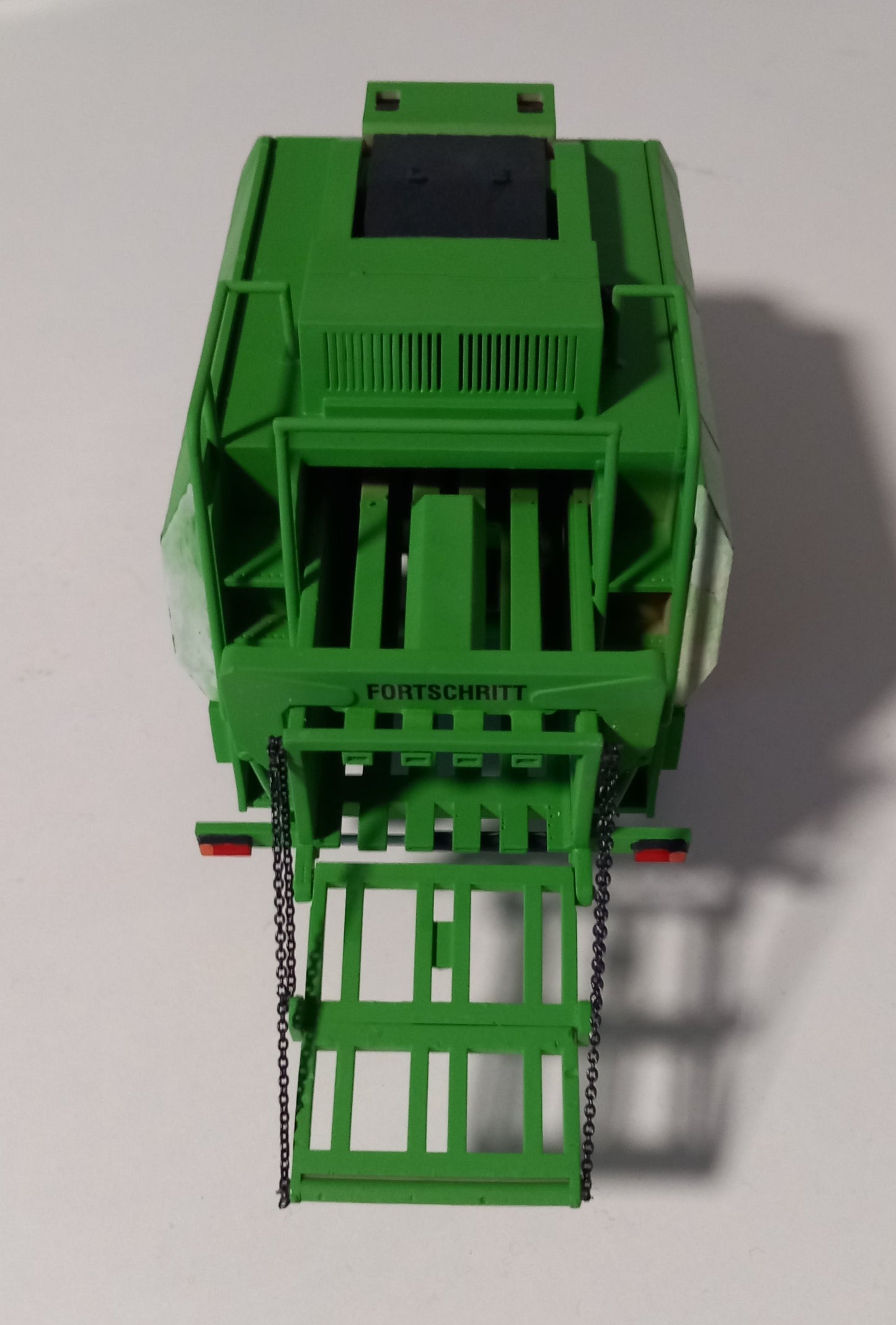 Fortschritt Großballenpresse GBP 550