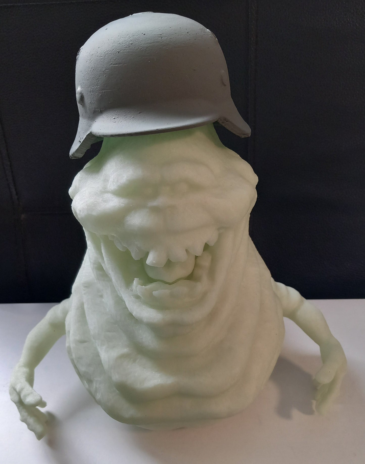 Stahlhelm f. Michelin Männchen LKW