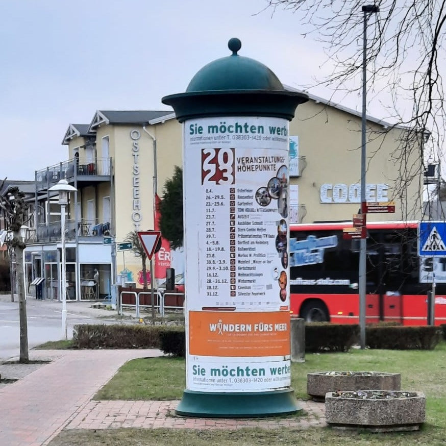 4stk Litfasssäule Typ "Baabe" H0 BS