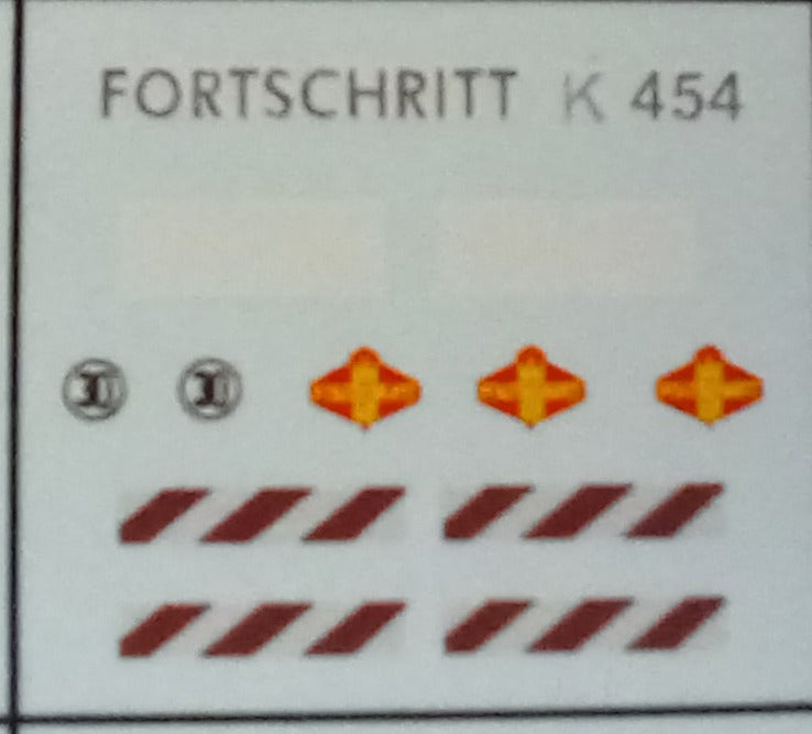 Fortschritt K454 m. Heckrutsche H0 B-Ware