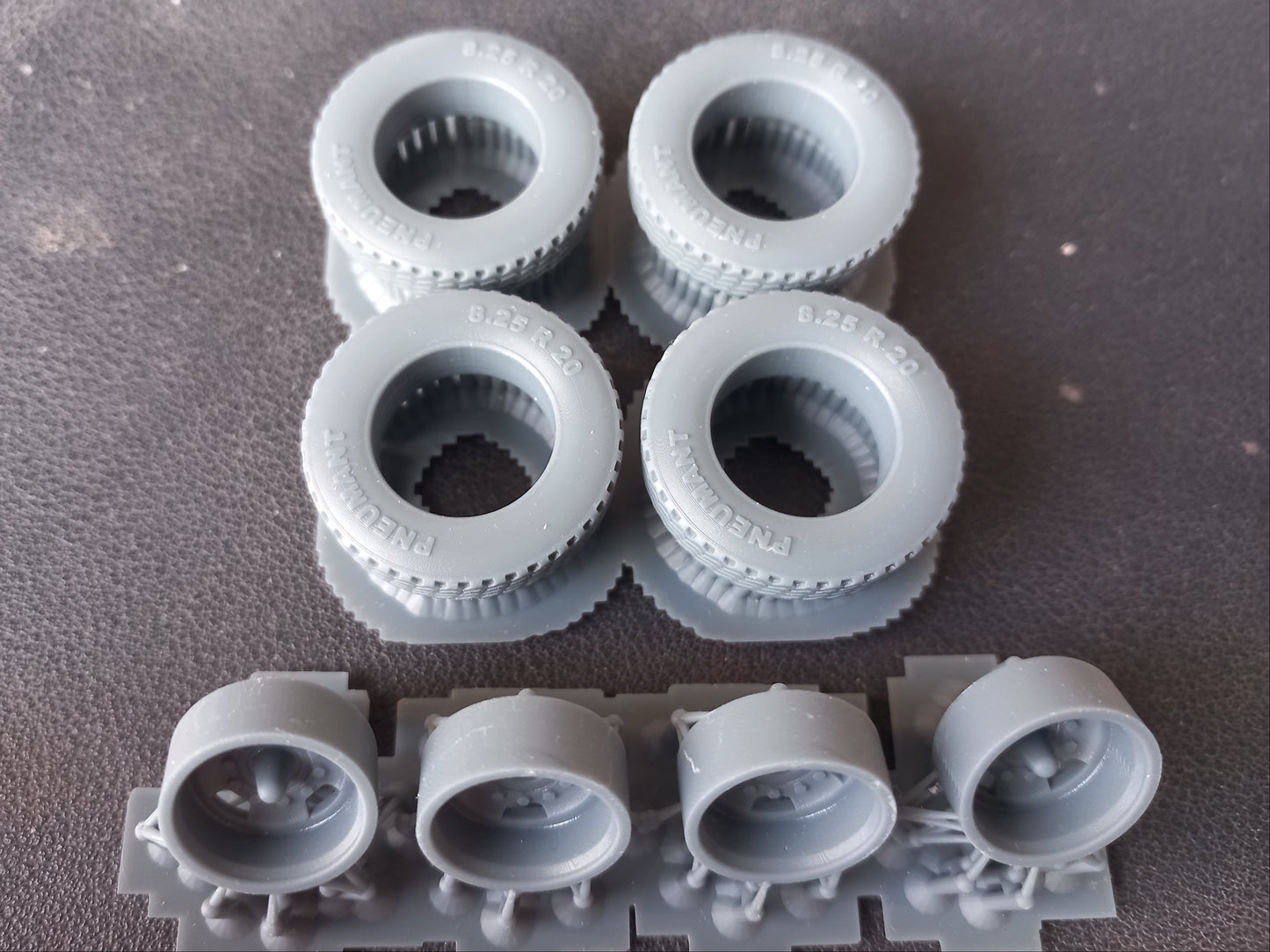 1 Radsatz Zwillingsbereifung BS 1:32